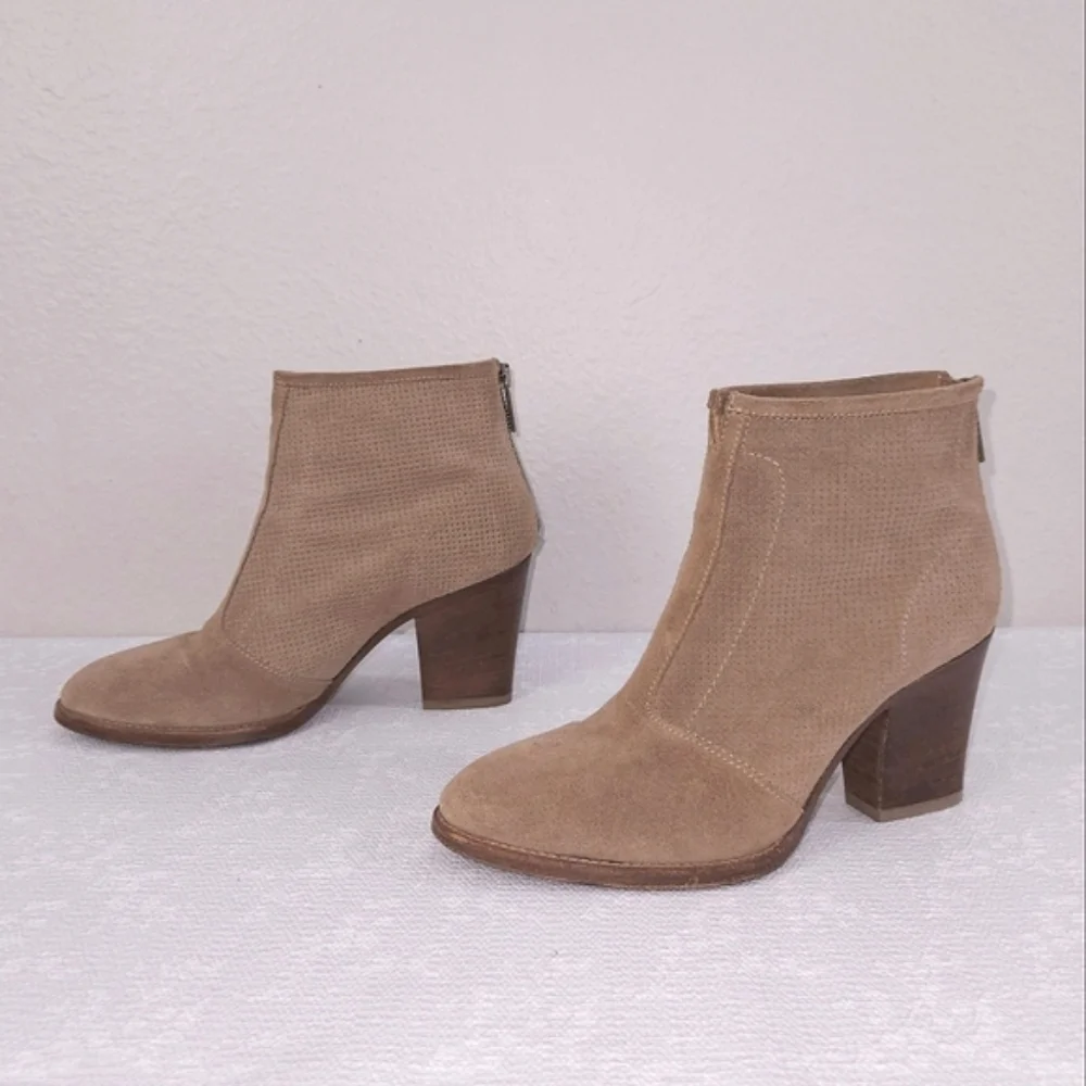 AQUATALIA Faris Perforated Suede Booties US 7 Heeled Ankle Boots